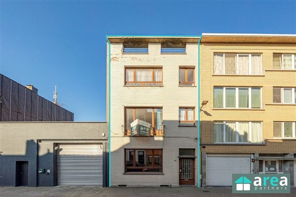 IN OPTIE! - Ruime woning met zéér veel mogelijkheden!