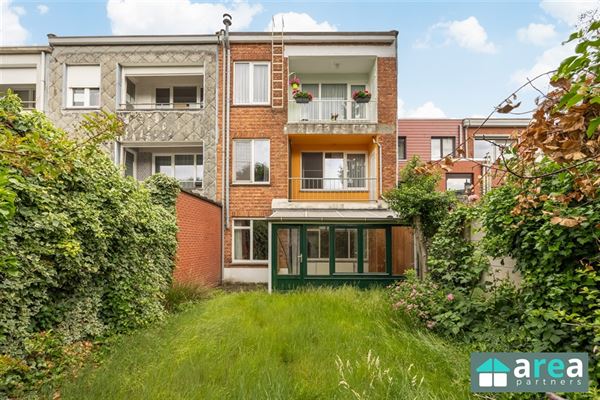 VERKOCHT! - Gelijkvloers app met 1 slpk en tuin!