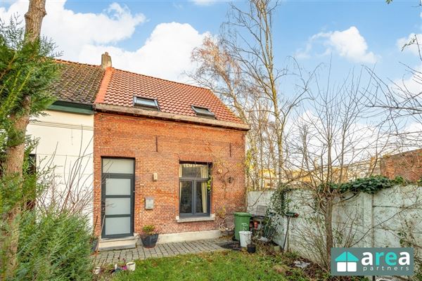 VERKOCHT! - Charmante woning met 2 slaapkamers en stadstuin