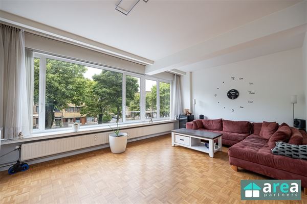 VERKOCHT! - Ruim 2 slaapkamer appartement met terras!
