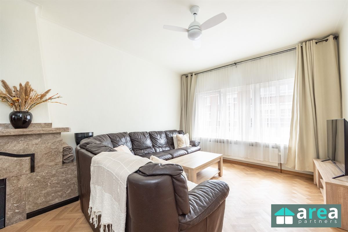 IN OPTIE! - Instapklare woning met garage en ruime tuin!
