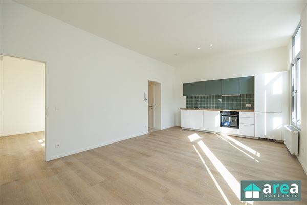 IN OPTIE! - Gerenoveerd en modern 1 slaapkamer appartement!
