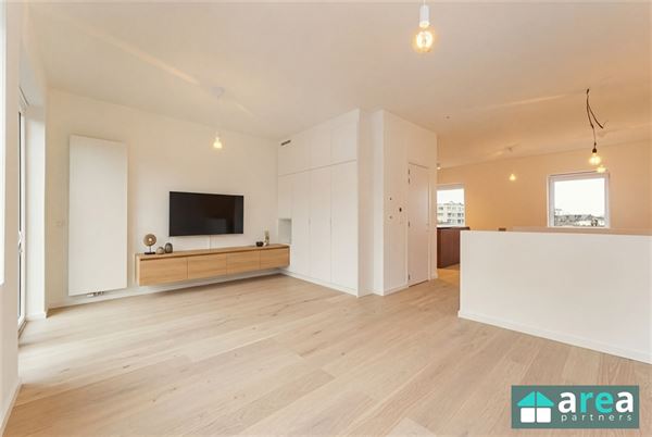 Gerenoveerde duplex met 2 slpk op het trendy Zurenborg!