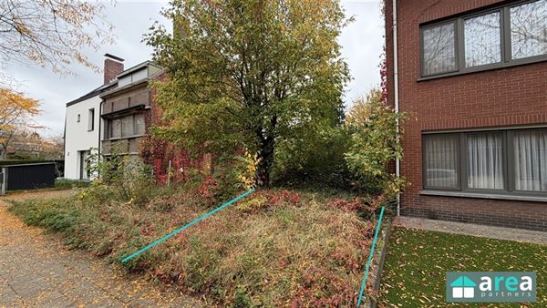 Interessante bouwgrond in rustige en gegeerde buurt!