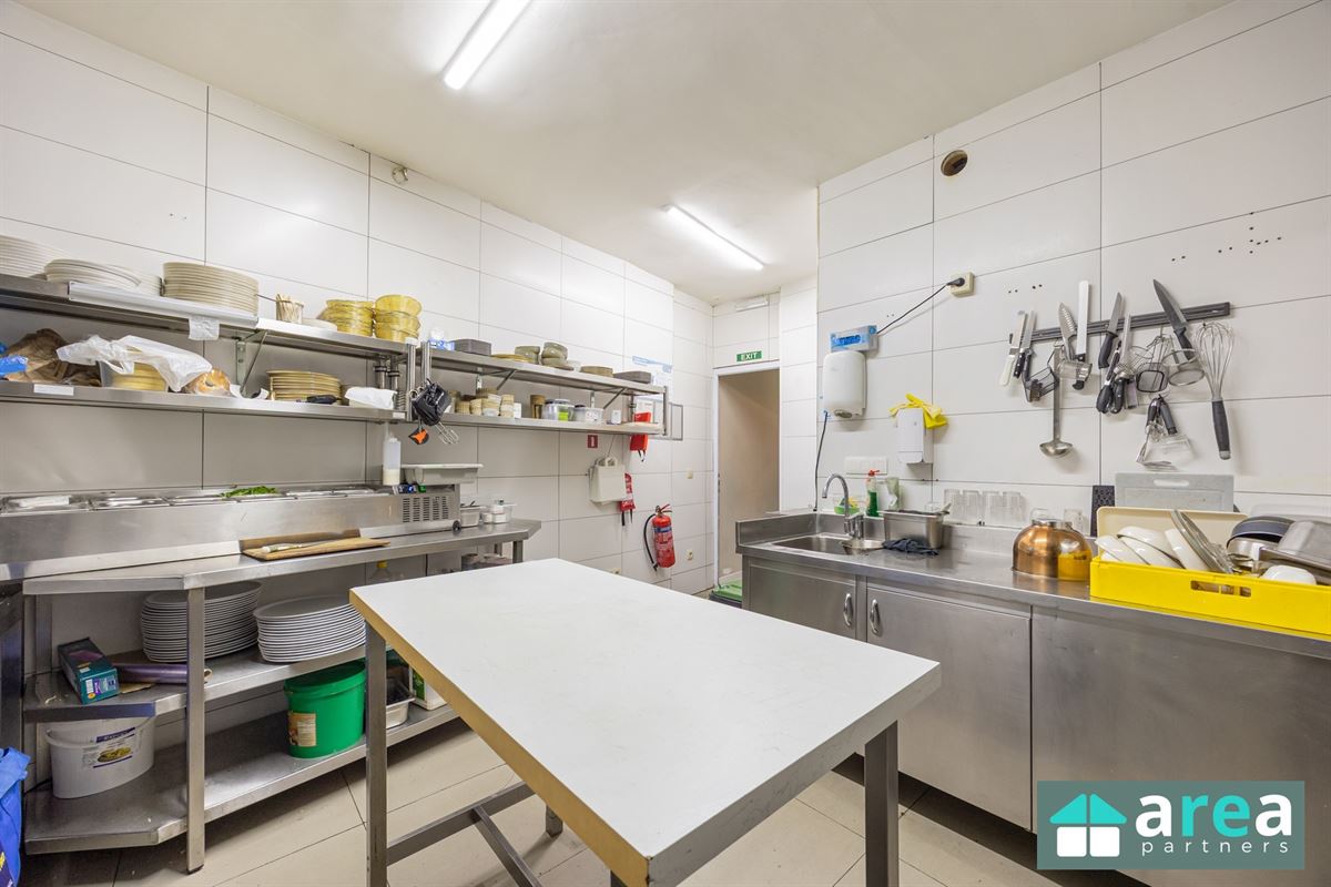Top gelegen handelszaak in gegeerde buurt!