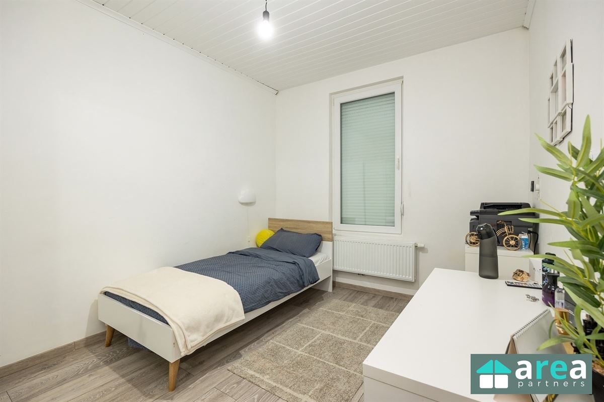 Instapklare gezinswoning met 4 slpk. én tuin in Sint-Niklaas!