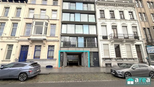 Unieke investering: 10 staanplaatsen in het hart van Antwerpen!
