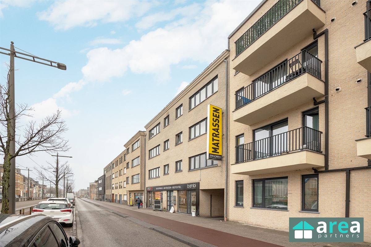 Ruim appartement met 3 slaapkamers en terras!