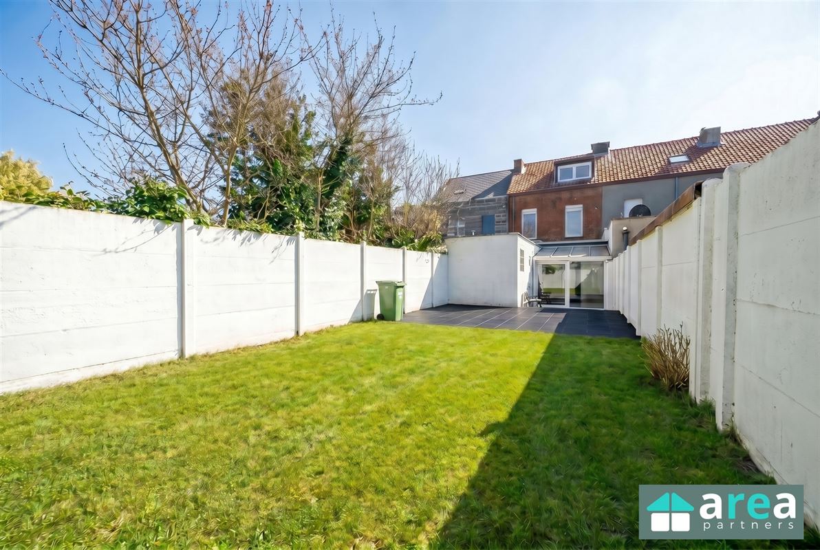 Instapklare gezinswoning met 4 slpk. én tuin in Sint-Niklaas!
