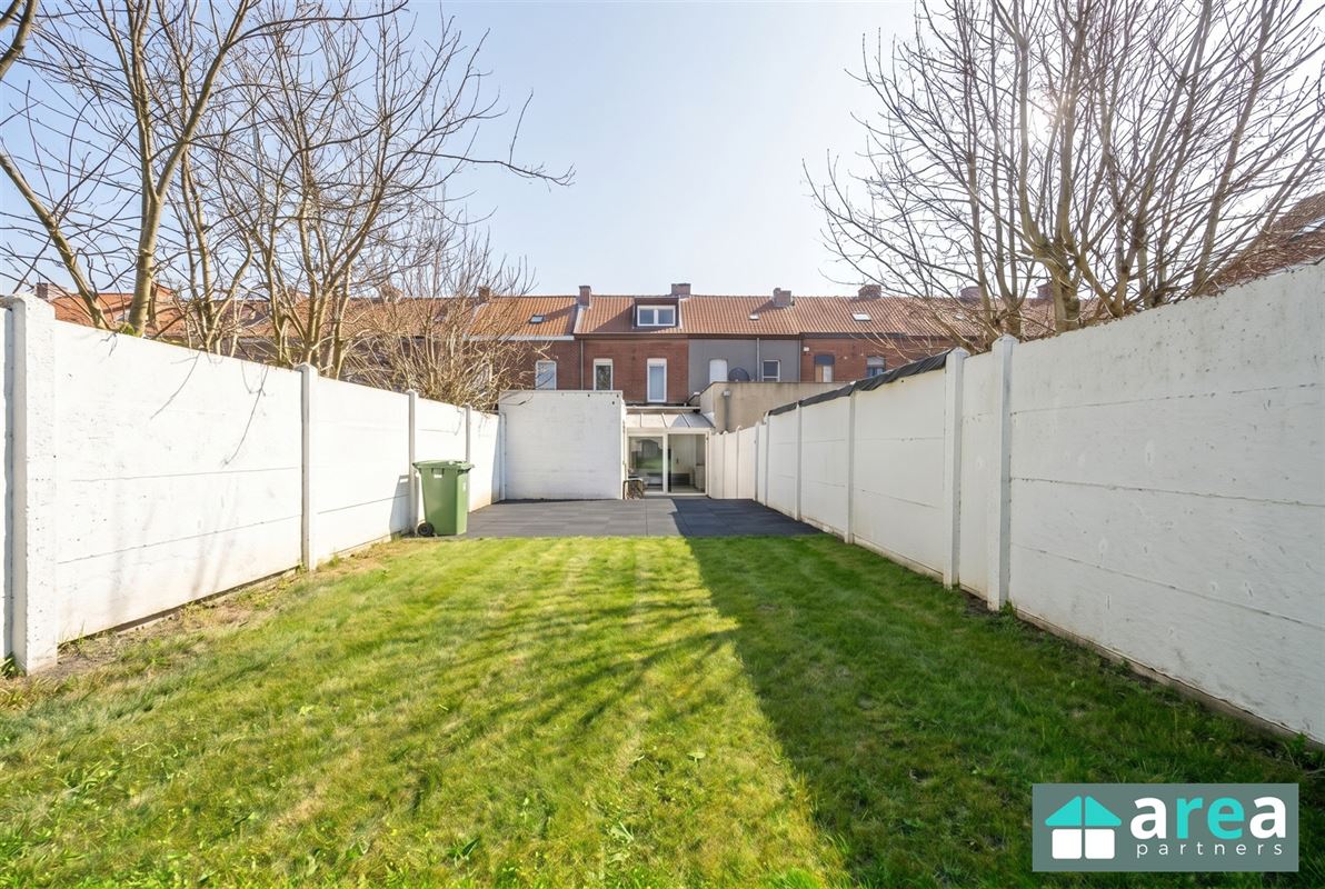 Instapklare gezinswoning met 4 slpk. én tuin in Sint-Niklaas!