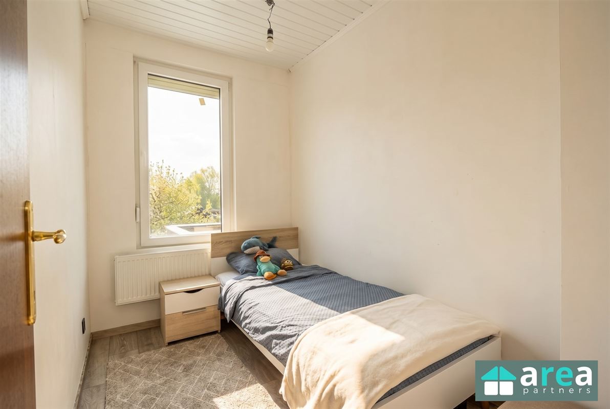 Instapklare gezinswoning met 4 slpk. én tuin in Sint-Niklaas!
