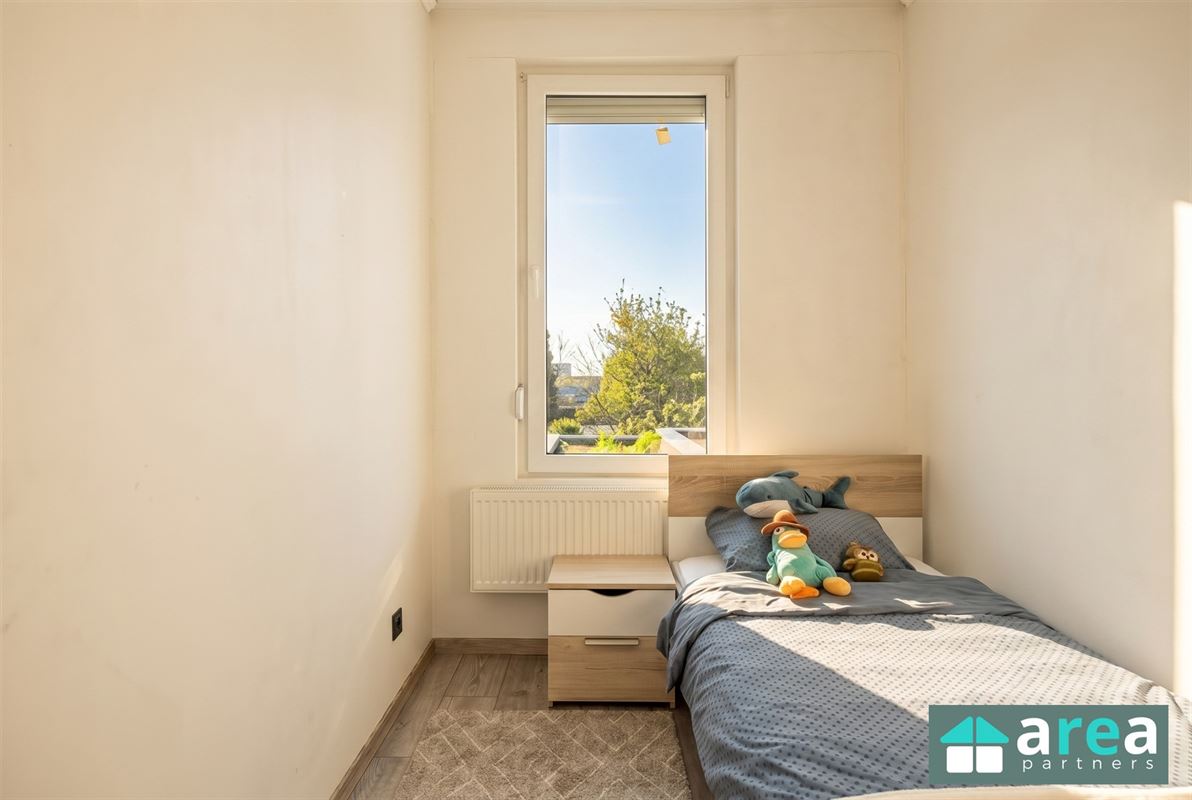 Instapklare gezinswoning met 4 slpk. én tuin in Sint-Niklaas!