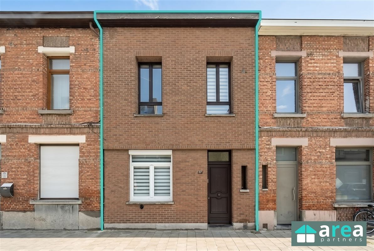 Instapklare gezinswoning met 4 slpk. én tuin in Sint-Niklaas!