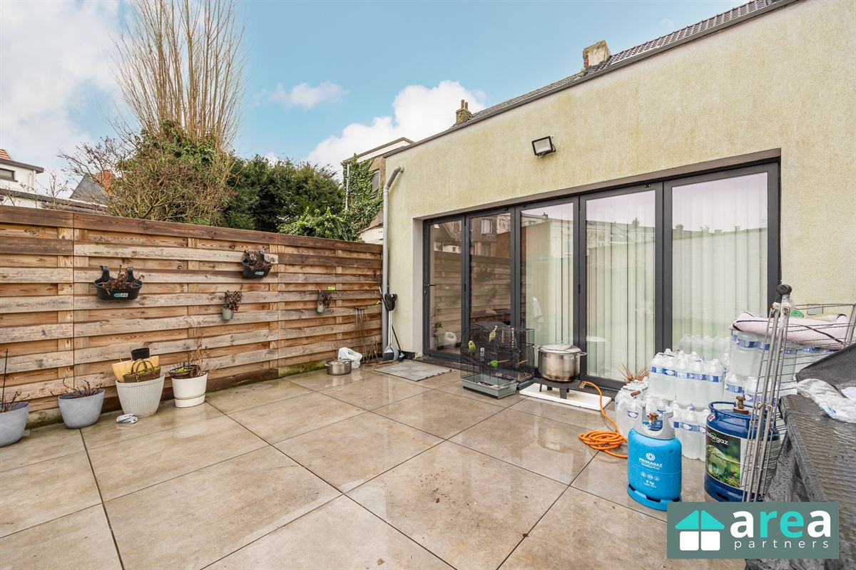 Ruime gerenoveerde woning met tuin!