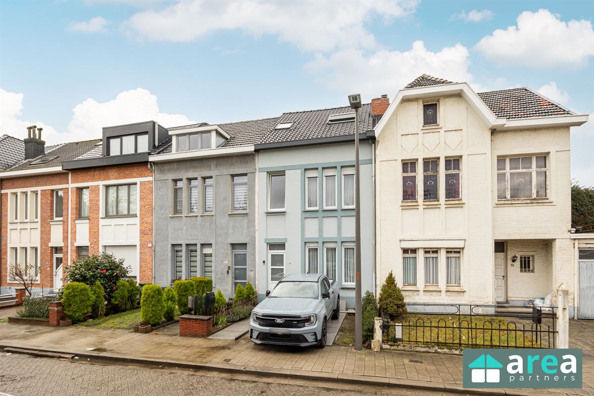 Ruime gerenoveerde woning met tuin!