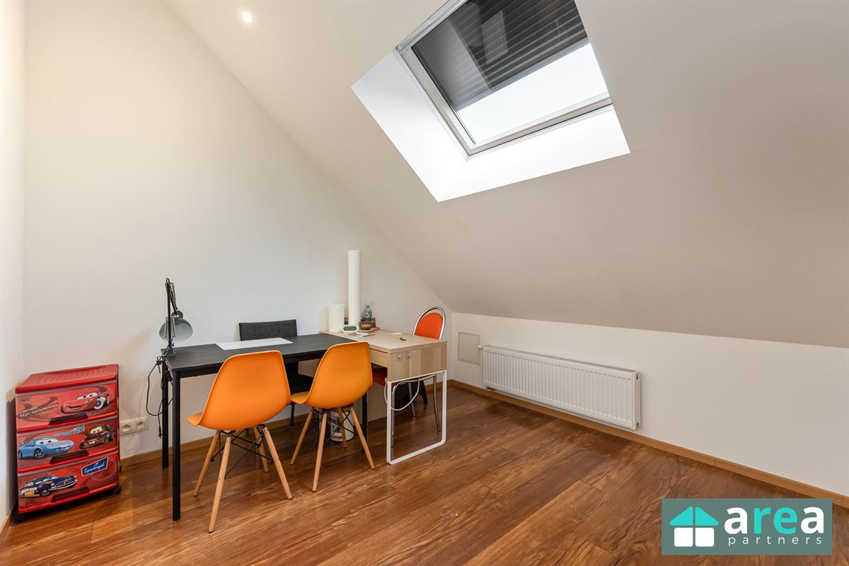 Ruime gerenoveerde woning met tuin!