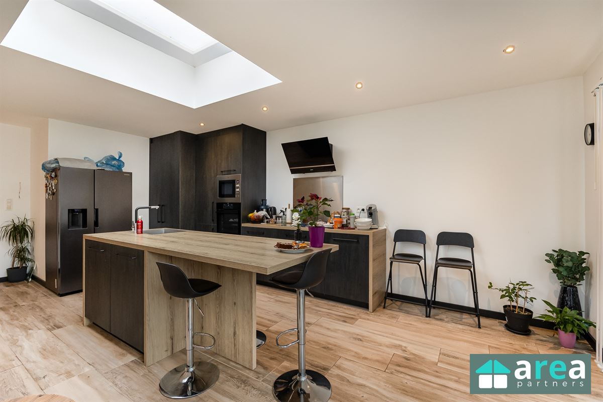 Ruime gerenoveerde woning met tuin!