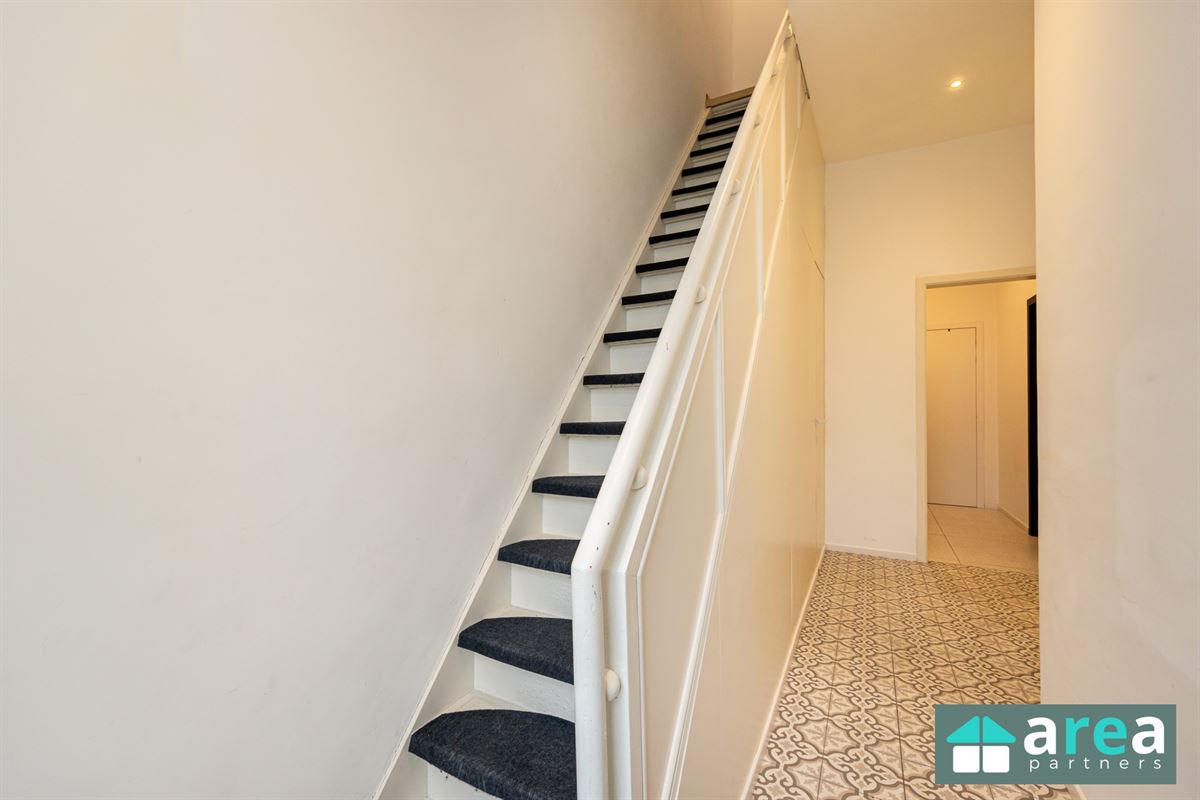 Ruime gerenoveerde woning met tuin!