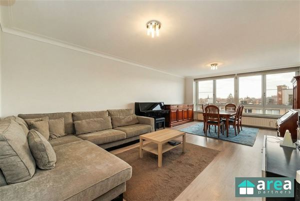 Instapklaar appartement met 2 slpk. én terras op toplocatie!