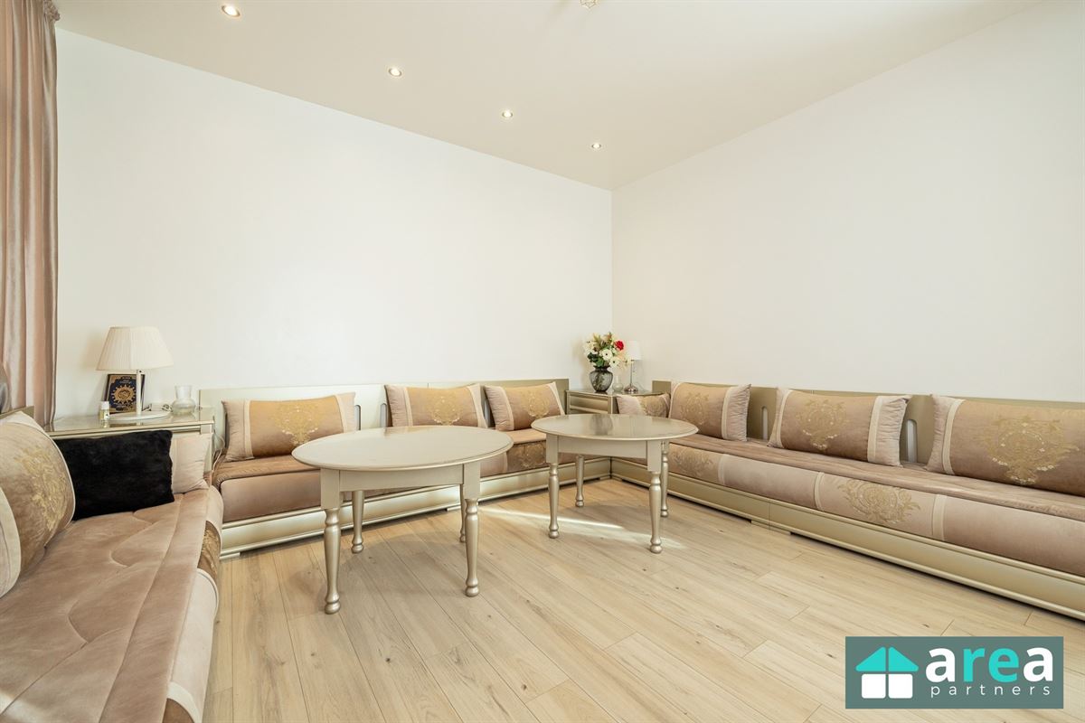 IN OPTIE! - Handelspand met woonst op centrale locatie!
