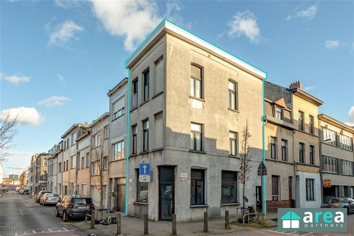 IN OPTIE! - Handelspand met woonst op centrale locatie!