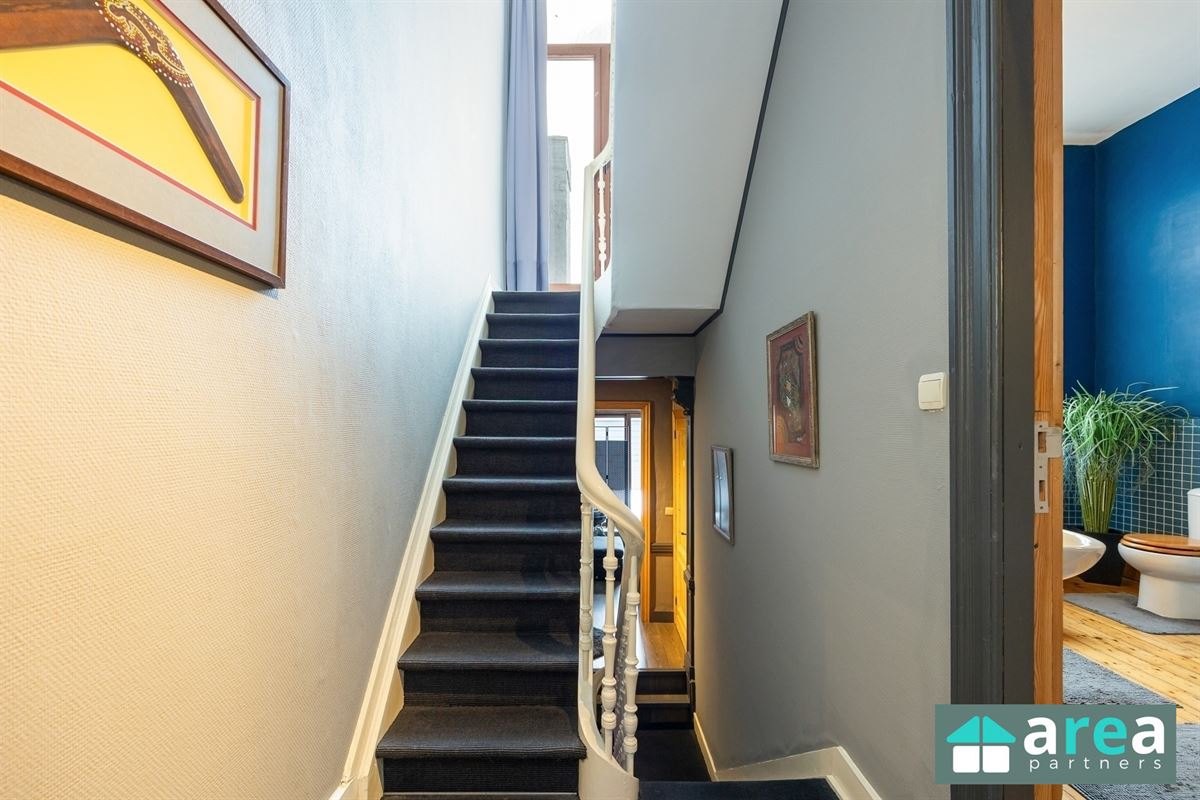 Prachtig herenhuis met 5 slpk., stadskoer én terrassen!