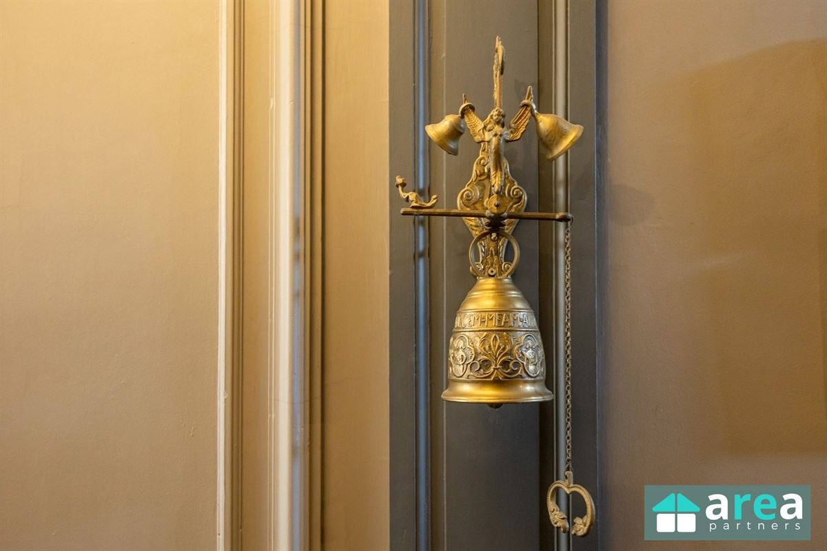 Prachtig herenhuis met 5 slpk., stadskoer én terrassen!
