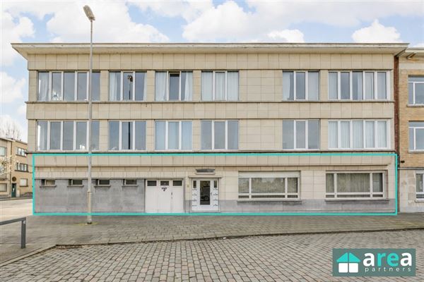 Gelijkvloersappartement van 176m² met garage!