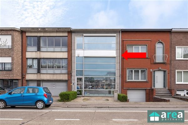 kantoorgebouw met woonst