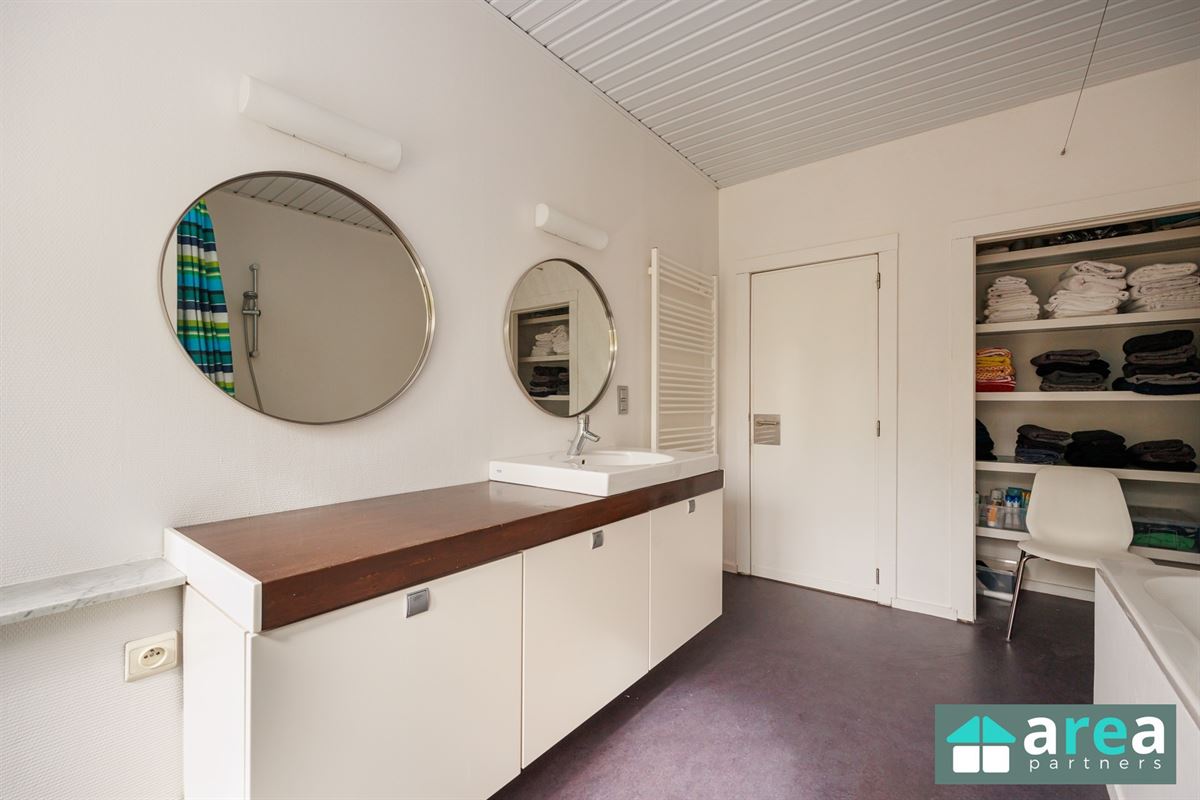 Ruime lichtrijke woning met tuin, 3 slpks mogelijks 5 slpks!