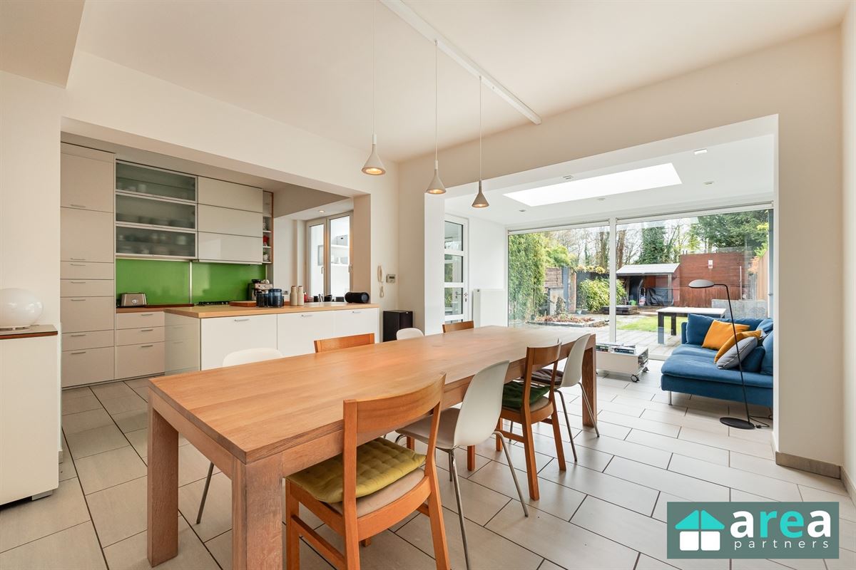 Ruime lichtrijke woning met tuin, 3 slpks mogelijks 5 slpks!