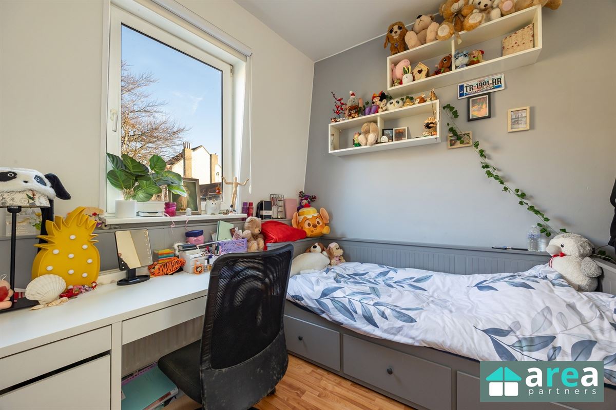 Op te frissen woning met 4 slpk op toplocatie!