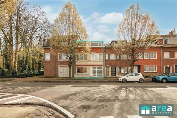 Ruime lichtrijke woning met tuin