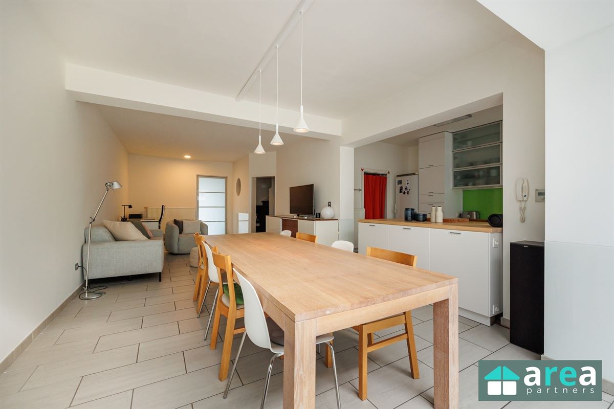 Ruime lichtrijke woning met tuin, 3 slpks mogelijks 5 slpks!
