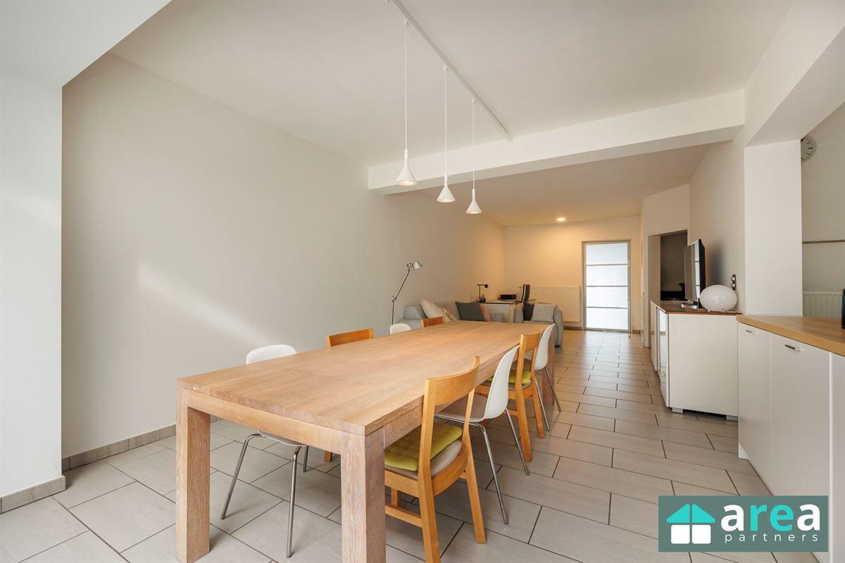 Ruime lichtrijke woning met tuin, 3 slpks mogelijks 5 slpks!