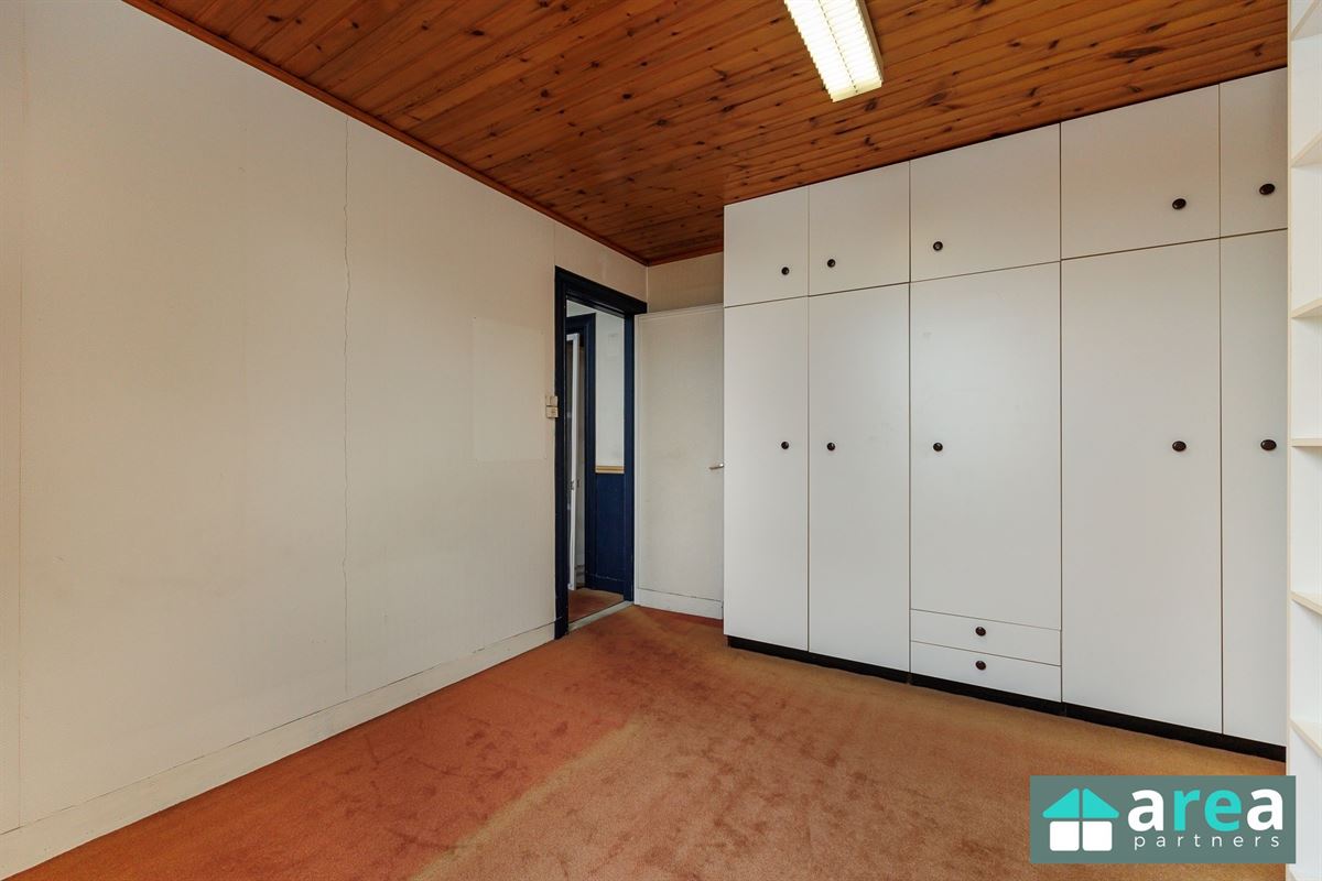 IN OPTIE! - Woning met handelsgelijkvloers op gunstige locatie!