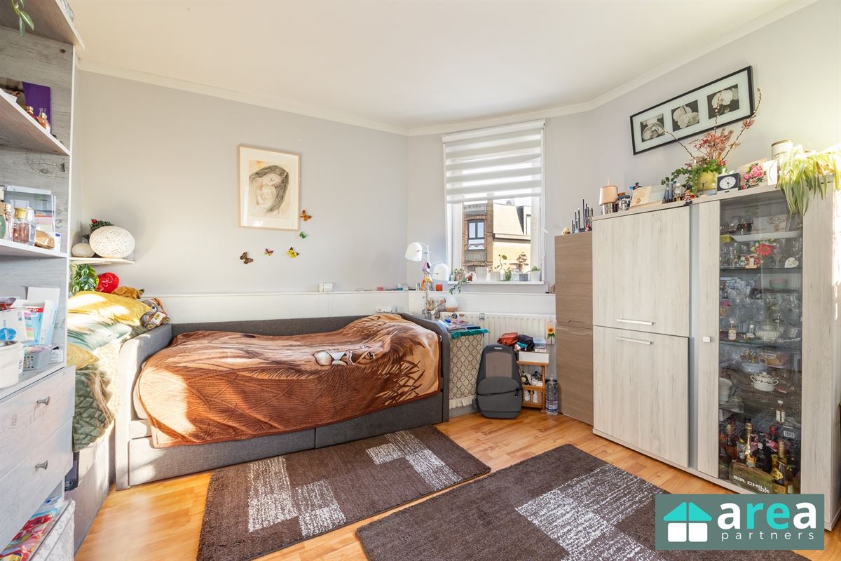 Op te frissen woning met 4 slpk op toplocatie!