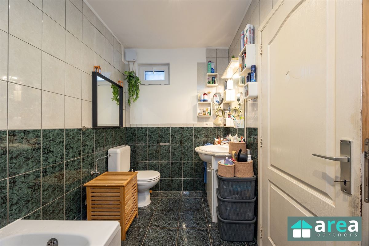 Op te frissen woning met 4 slpk op toplocatie!