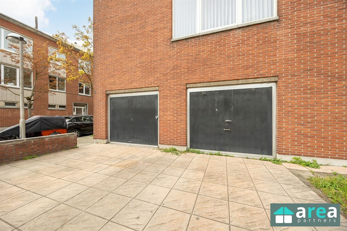 Instapklaar appartement met garage en staanplaats!