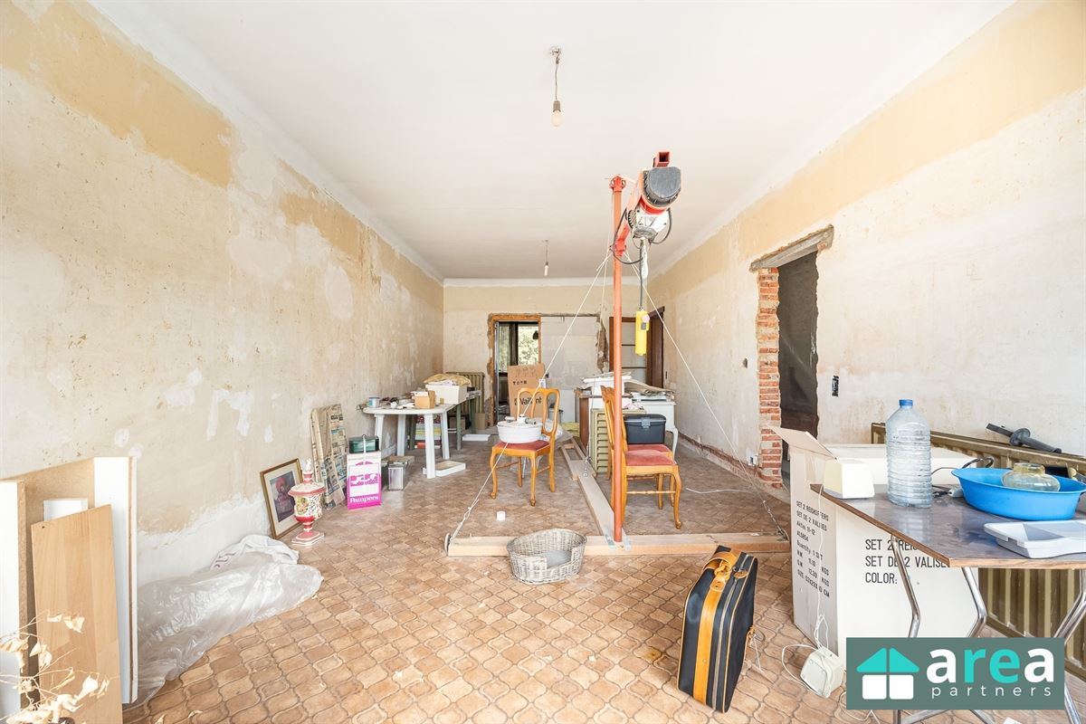 IN OPTIE! - Ruime woning met garage en tuin in topbuurt!