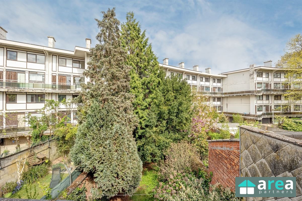 IN OPTIE! - Opbrengsteigendom bestaande uit 2 appartementen met tuin in topbuurt!