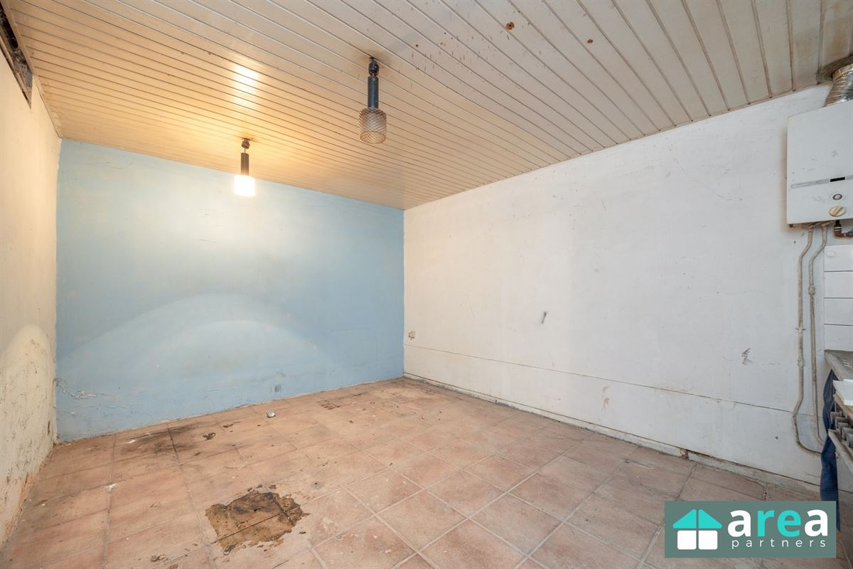 Ruime opbrengsteigendom bestaande uit 5units op centrale locatie!