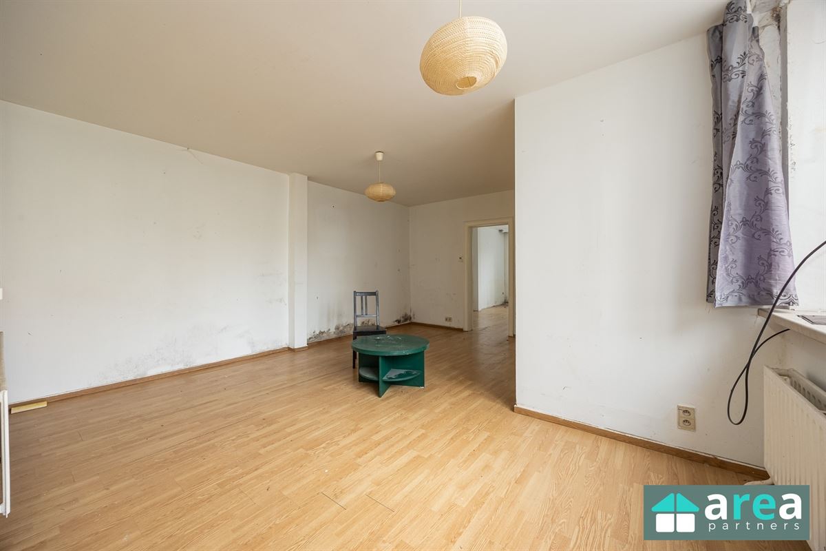 Ruime opbrengsteigendom bestaande uit 5units op centrale locatie!