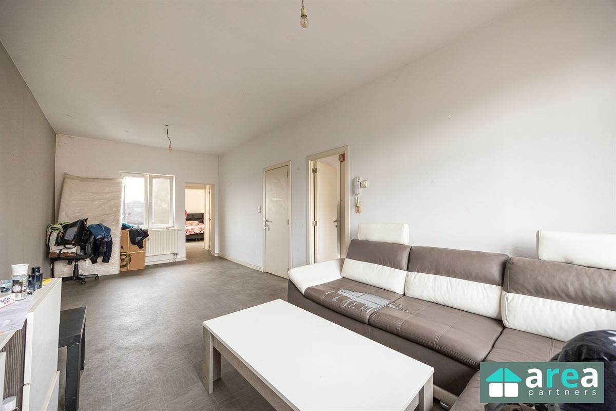 Opbrengsteigendom bestaande uit handelszaak + 3 appartementen