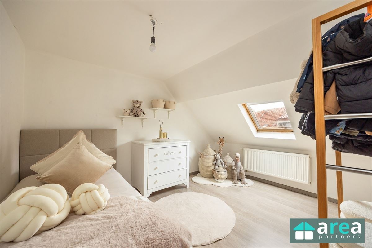 Energiezuinige en instapklare woning met 3 slpk en koer!
