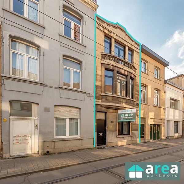 Gerenoveerde opbrengsteigendom bestaande uit 3 units!