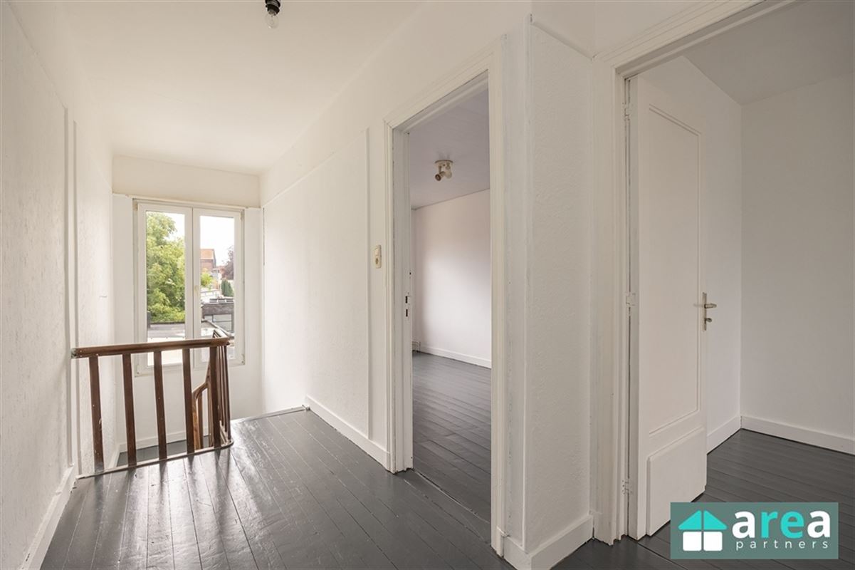 Instapklare duplex met vier slaapkamers!