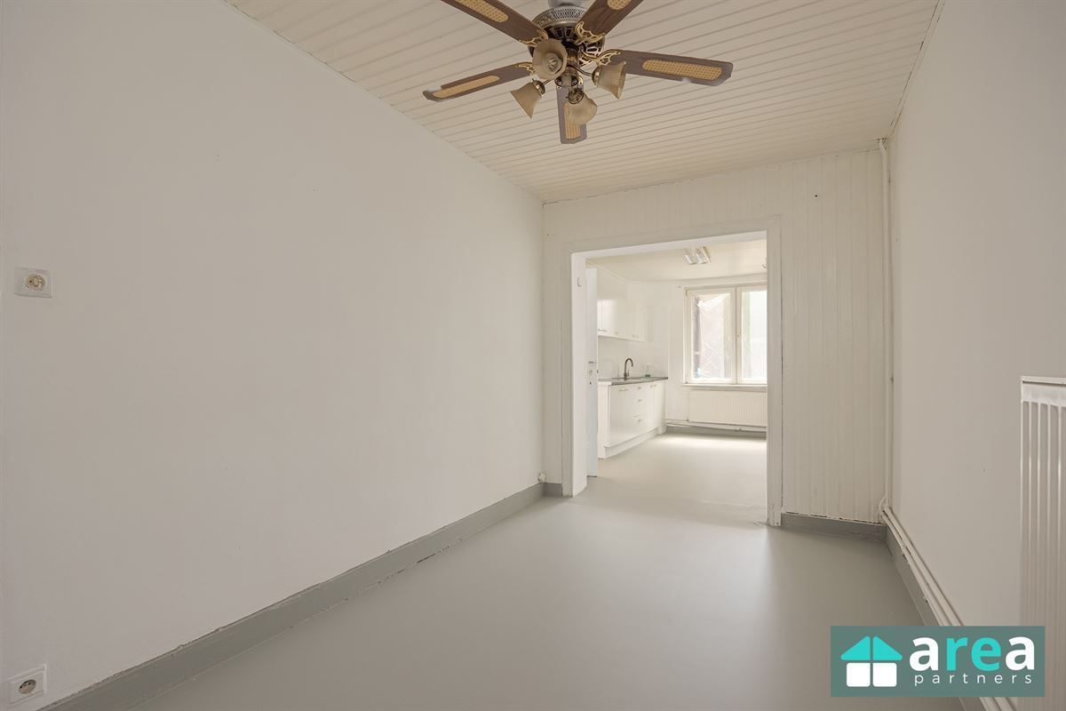 Instapklare duplex met vier slaapkamers!
