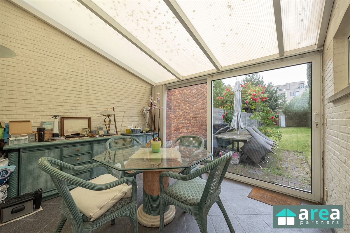 Charmante gezinswoning met grote tuin en garage!
