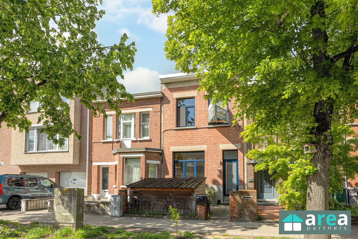 Instapklare gezinswoning met mooie stadstuin!